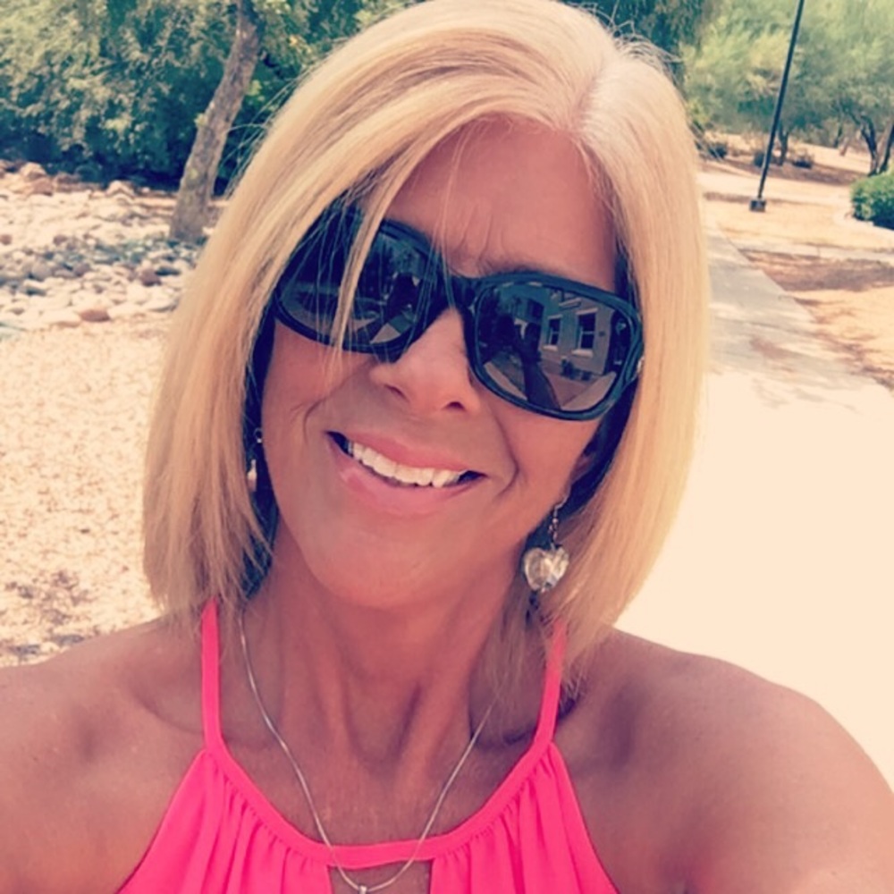 Meet your Posher, Cristie
